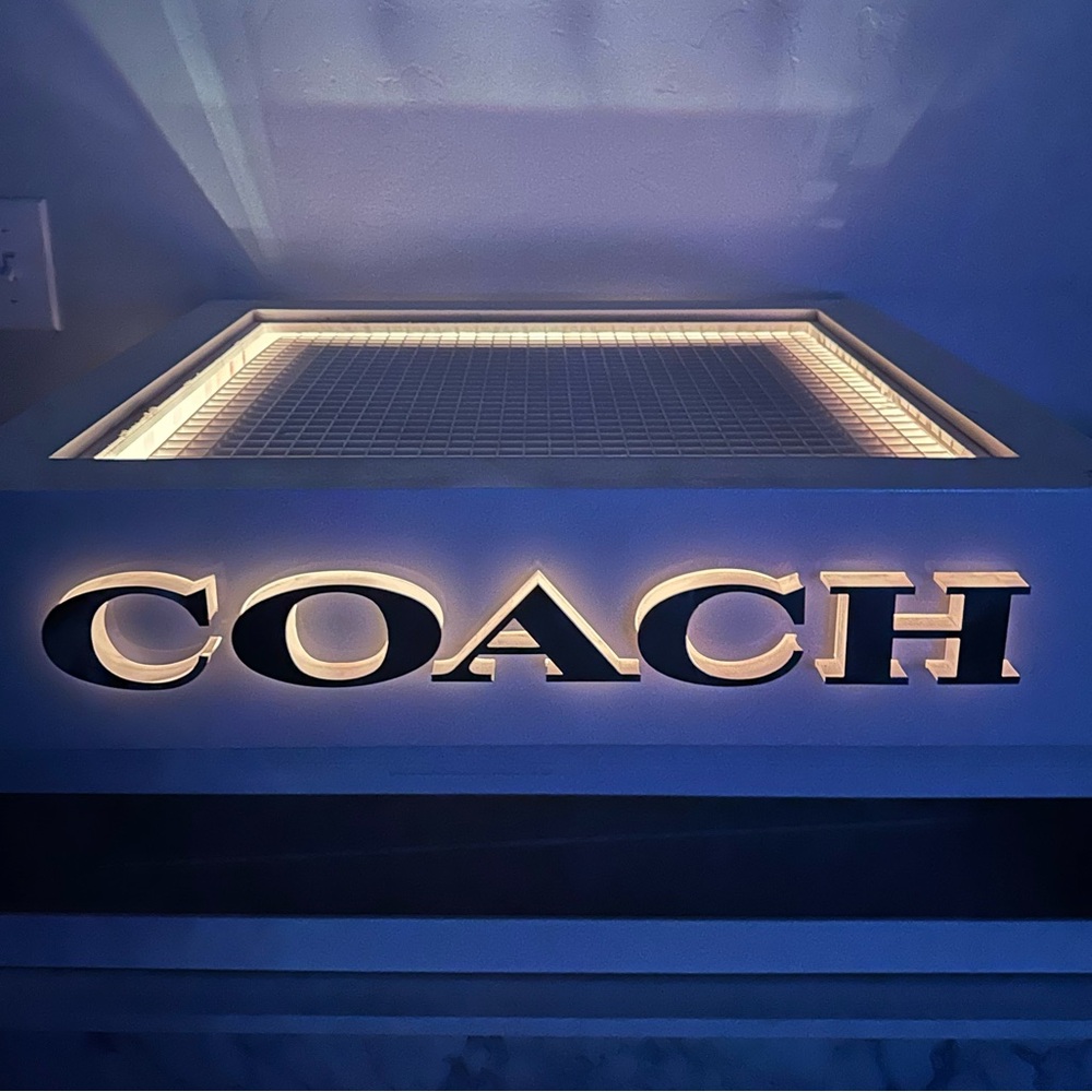 COACH UNLISTED LIVE